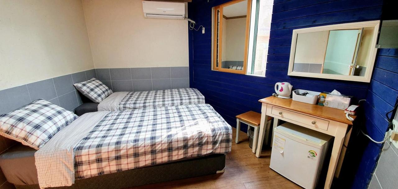 New Sun Guesthouse Myeongdong Seoul Bagian luar foto