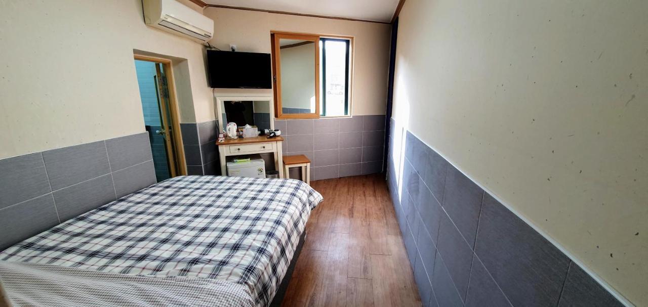 New Sun Guesthouse Myeongdong Seoul Bagian luar foto